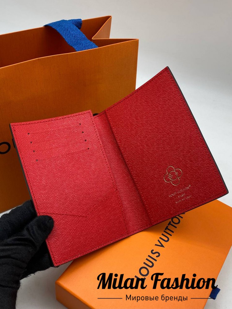Обложка на паспорт  Louis Vuitton V52035. Вид 2