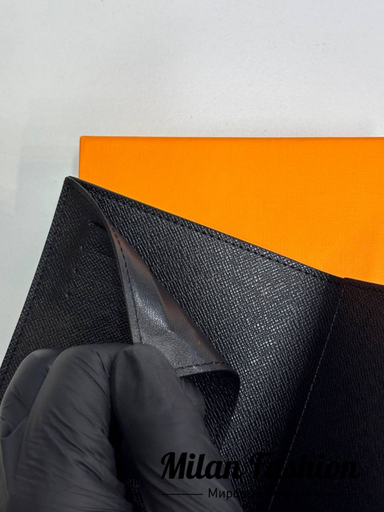 Обложка на паспорт  Louis Vuitton V53518. Вид 5