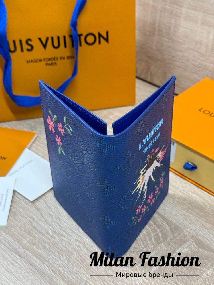 Обложка на паспорт  Louis Vuitton V52360. Вид 4