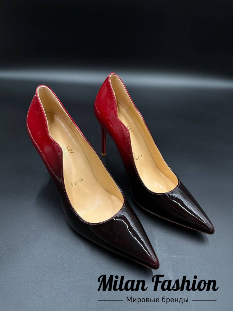 Туфли  Christian Louboutin V33607. Вид 2