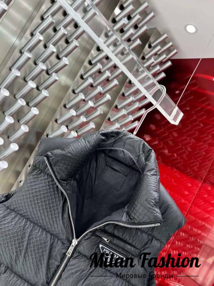 Жилет  Prada V33451. Вид 3