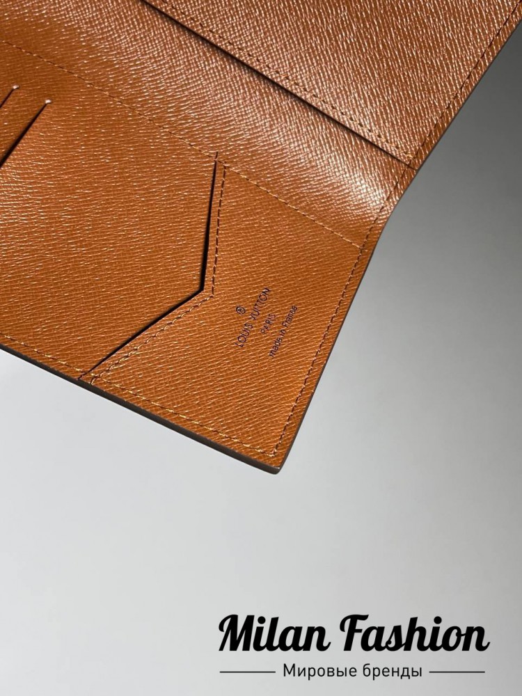 Обложка на паспорт Louis Vuitton V5936. Вид 3