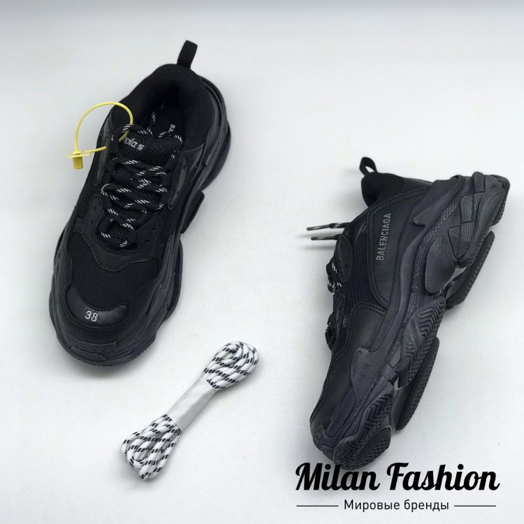 Кроссовки Тriple S Balenciaga ds1075. Вид 2
