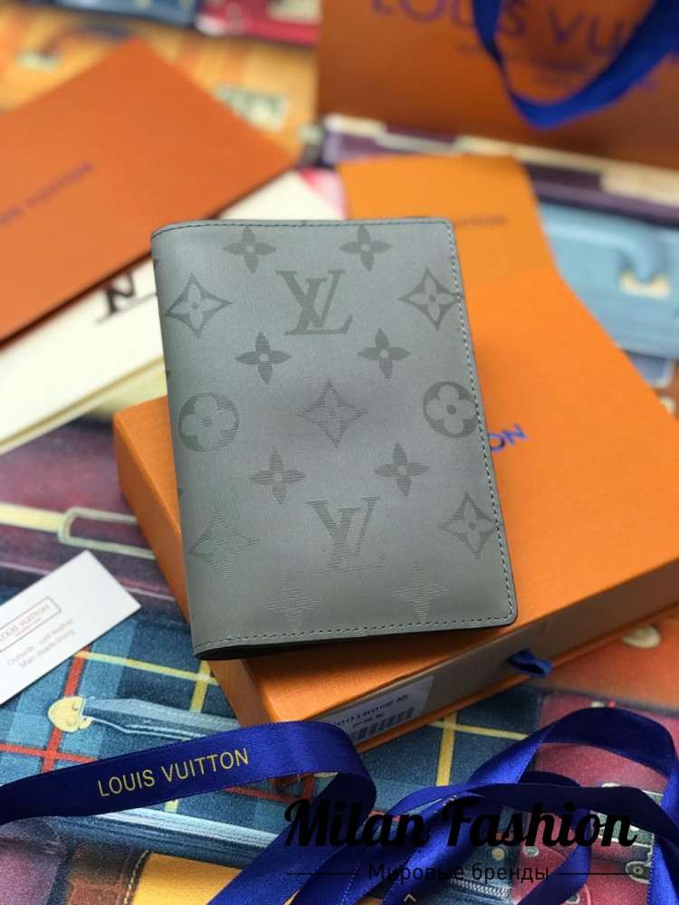 Обложка на паспорт  Louis Vuitton gg1356. Вид 1