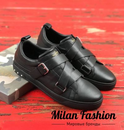 Сникерсы Valentino #bb571