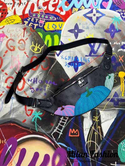 Сумка поясная  Louis Vuitton #V33138